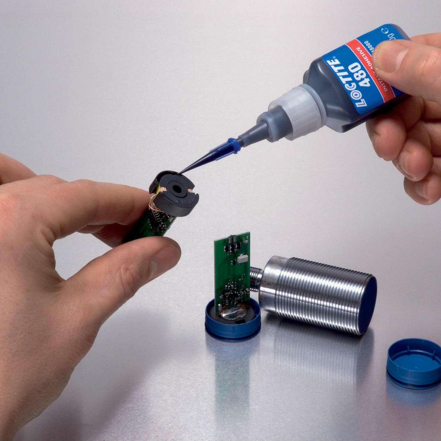 LOCTITE 480 Sekundenkleber schwarz schlagzäh